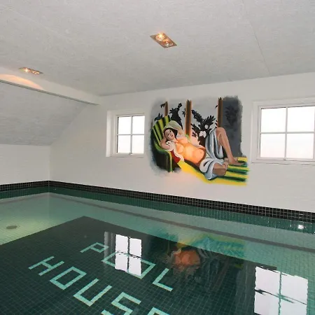 Holiday Clii *
